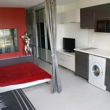 Apartment 12, Heliopolis J Au Village Naturiste Agde